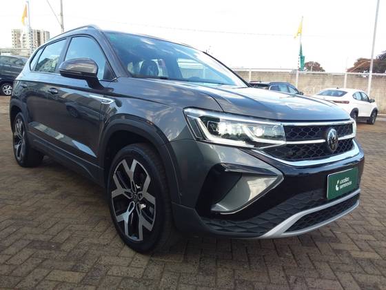 VOLKSWAGEN TAOS 1.4 250 TSI TOTAL FLEX HIGHLINE AUTOMÁTICO